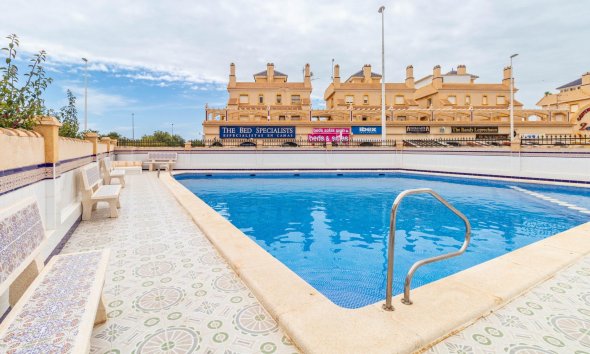 Resale - Apartment - Orihuela Costa - La Zenia