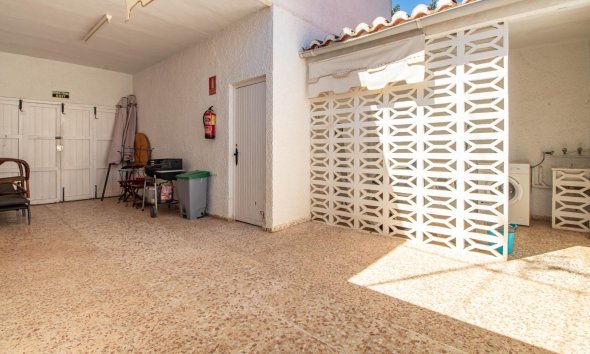 Resale - Villa - Torrevieja - Los balcones