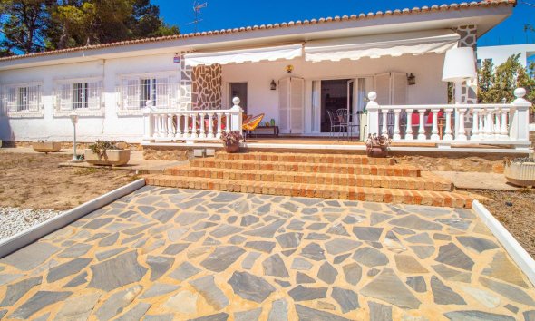 Resale - Villa - Torrevieja - Los balcones