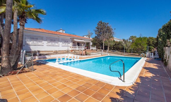 Resale - Villa - Torrevieja - Los balcones