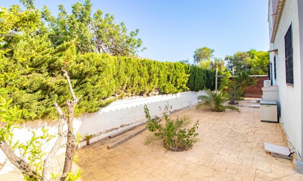 Resale - Villa - Torrevieja - Los balcones