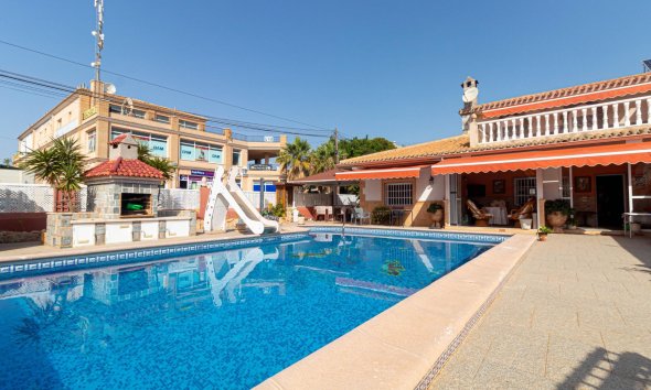 Resale - Villa - Orihuela Costa - La Regia