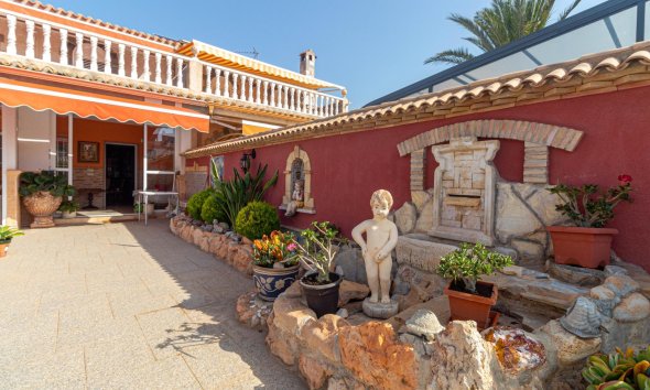 Resale - Villa - Orihuela Costa - La Regia