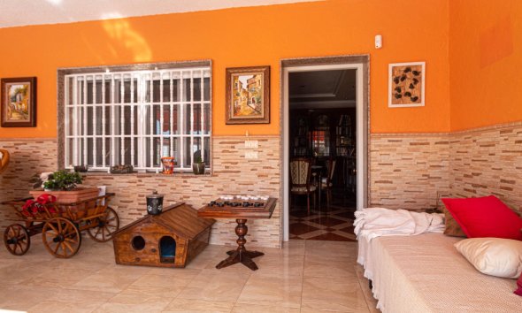 Resale - Villa - Orihuela Costa - La Regia