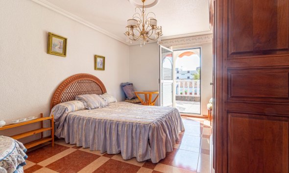 Resale - Villa - Orihuela Costa - La Regia