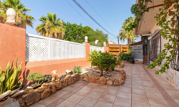 Resale - Villa - Orihuela Costa - La Regia