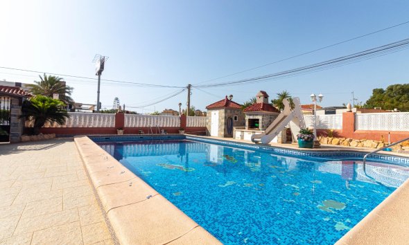 Resale - Villa - Orihuela Costa - La Regia