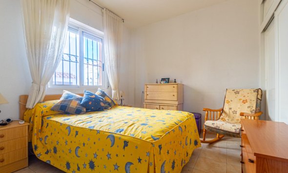 Resale - Bungalow - Torrevieja - Playa de los Naufragos