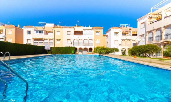 Resale - Bungalow - Torrevieja - Playa de los Naufragos