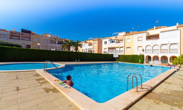 Resale - Bungalow - Torrevieja - Playa de los Naufragos