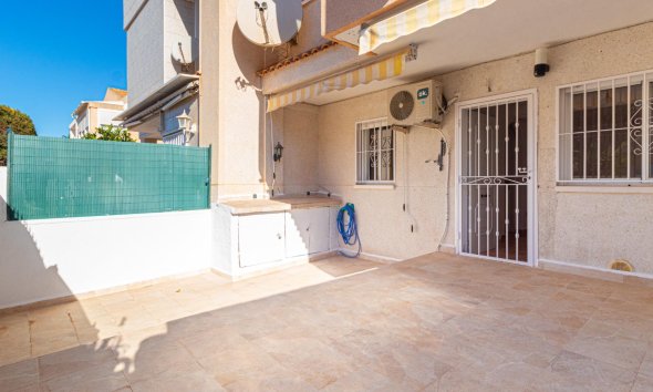 Resale - Town House - Torrevieja - Aguas Nuevas