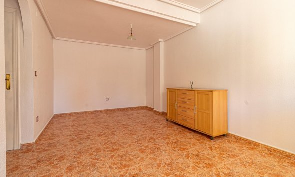 Resale - Town House - Torrevieja - Aguas Nuevas