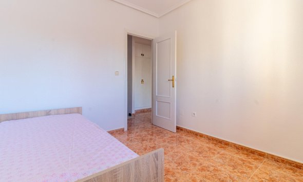 Resale - Town House - Torrevieja - Aguas Nuevas