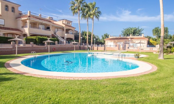 Resale - Town House - Pilar de la Horadada - Mil Palmeras