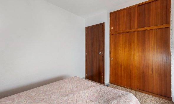 Resale - Apartment - Torrevieja - Acequion