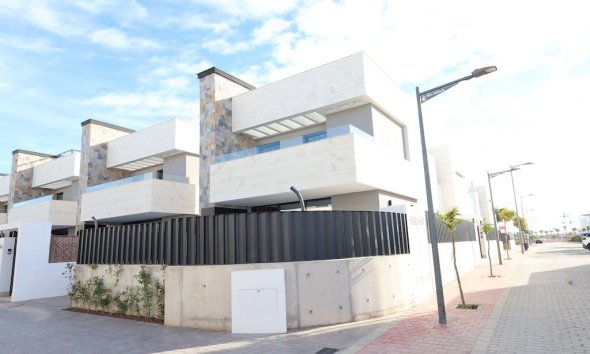 Resale - Villa - Los Alcazares - Santa Rosalía