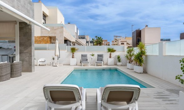 Resale - Villa - Torrevieja - Torreblanca