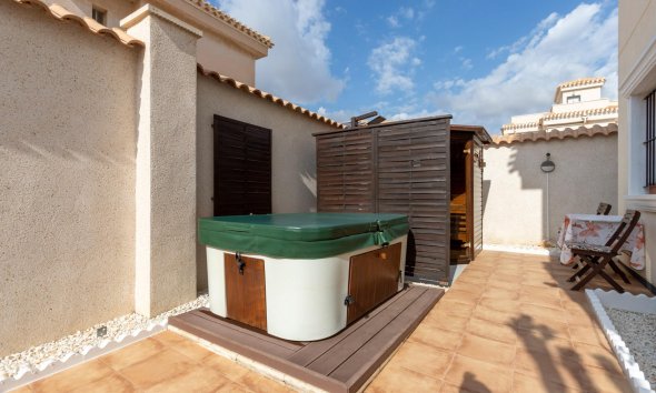 Resale - Villa - Orihuela Costa - Playa Flamenca