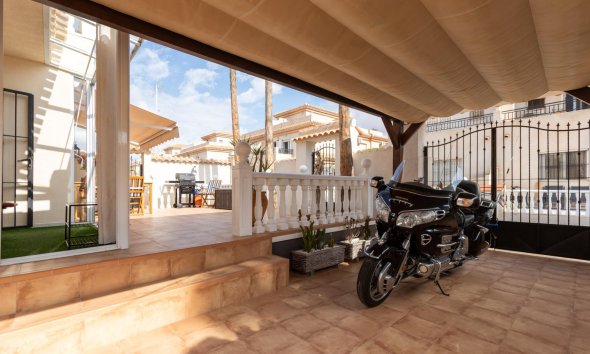 Resale - Villa - Orihuela Costa - Playa Flamenca