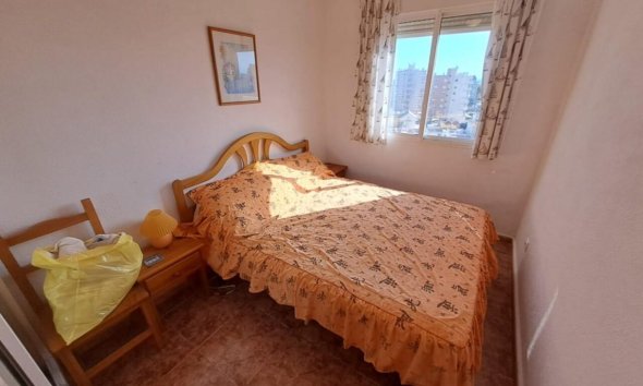 Resale - Apartment - Torrevieja - Centro