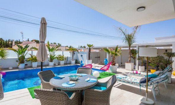 Resale - Villa - Torrevieja - La siesta