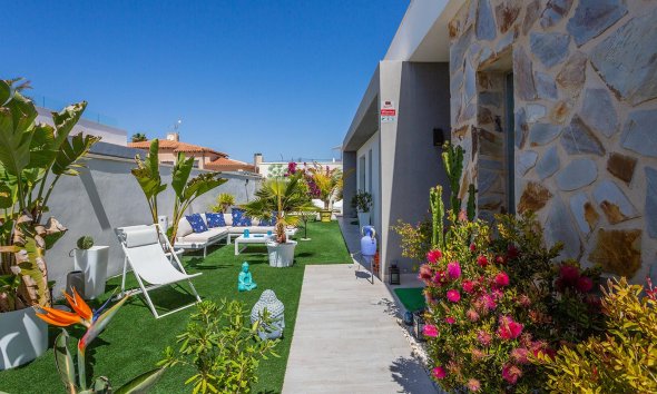 Resale - Villa - Torrevieja - La siesta