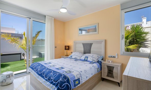 Resale - Villa - Torrevieja - La siesta