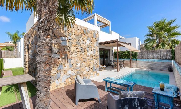 Resale - Villa - Orihuela Costa - Lomas de Cabo Roig