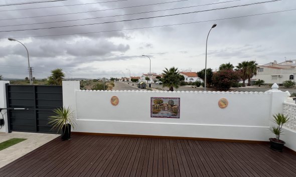 Resale - Villa - Torrevieja - San luis