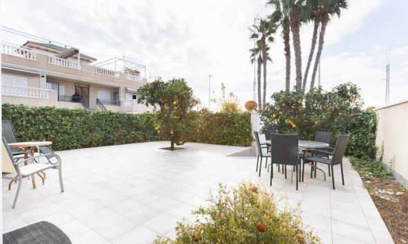 Resale - Bungalow - Orihuela Costa - Punta Prima