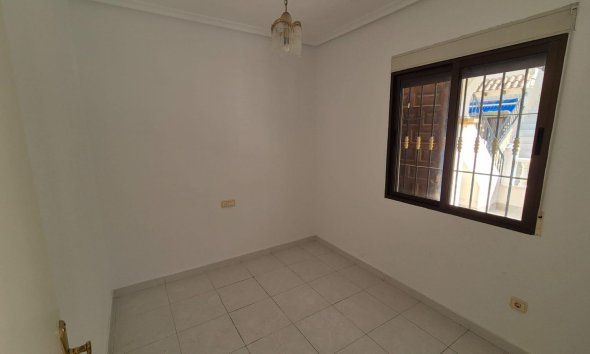 Resale - Bungalow - Torrevieja - La Mata