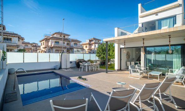 Resale - Villa - Orihuela Costa - Lomas de Cabo Roig