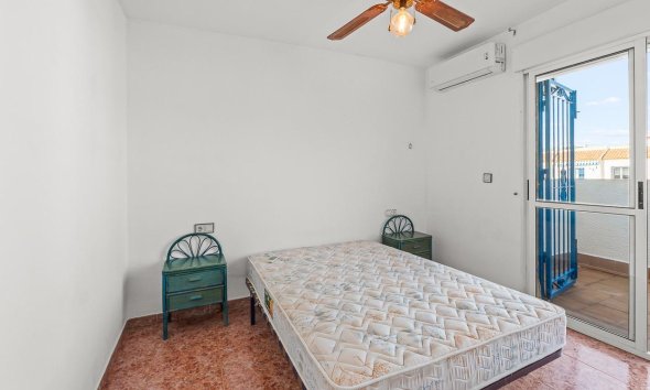 Resale - Villa - Torrevieja - Centro