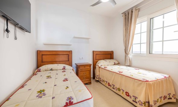 Resale - Apartment - Orihuela Costa - PAU 8