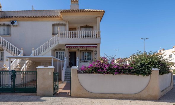 Resale - Apartment - Orihuela Costa - PAU 8