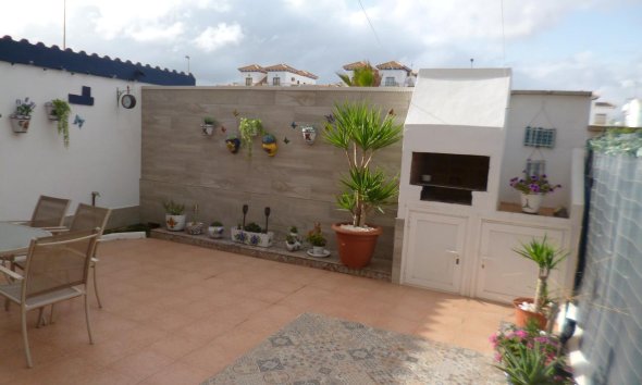 Resale - Villa - Orihuela Costa - La Zenia