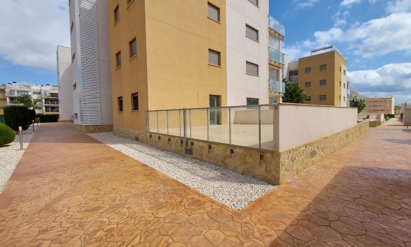 Resale - Apartment - Orihuela Costa - Los Dolses