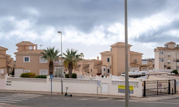 Resale - Duplex  - Orihuela - Urbanización Perla del Mar