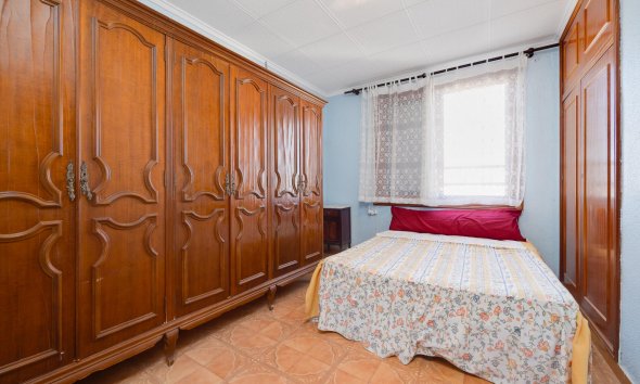 Resale - Apartment - Torrevieja - Playa del Acequión