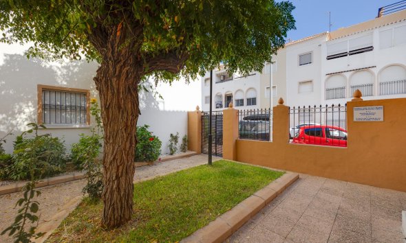 Resale - Bungalow - Torrevieja - playa de los naufragos