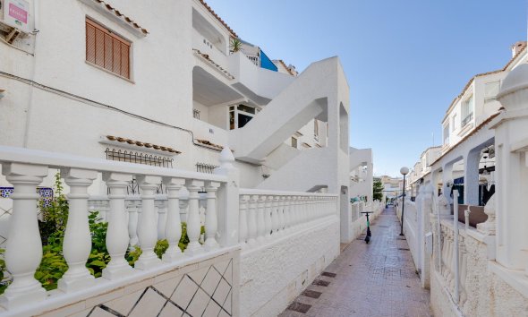 Rynek Wtórny - Bungalow - Torrevieja - playa de los naufragos