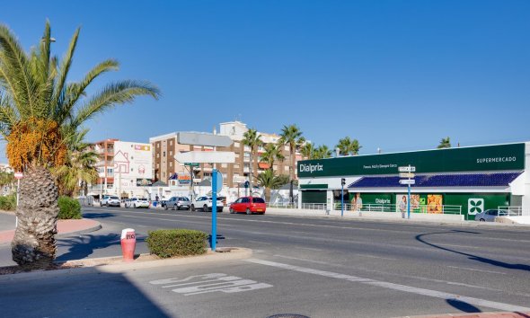 Rynek Wtórny - Bungalow - Torrevieja - playa de los naufragos