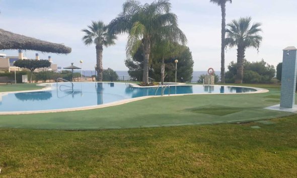 Resale - Apartment - Orihuela Costa - Cabo Roig