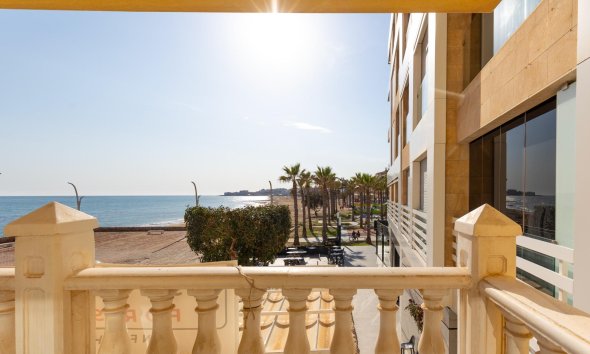 Resale - Apartment - Torrevieja - La Mata pueblo