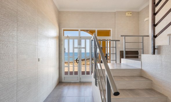 Resale - Apartment - Torrevieja - La Mata pueblo