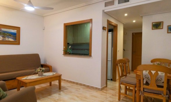 Resale - Apartment - Torrevieja - La Mata pueblo