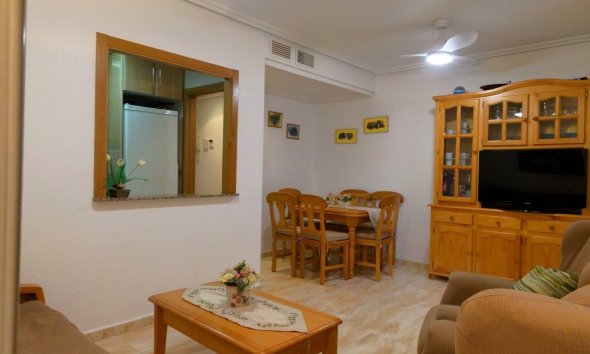 Resale - Apartment - Torrevieja - La Mata pueblo