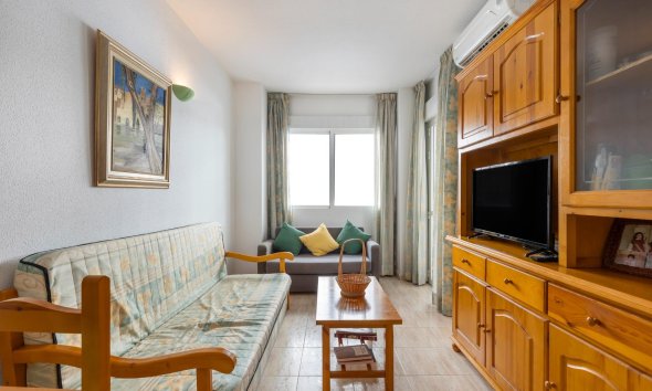 Resale - Apartment - Torrevieja - Playa del cura