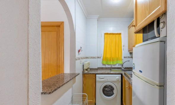 Resale - Apartment - Torrevieja - Playa del cura