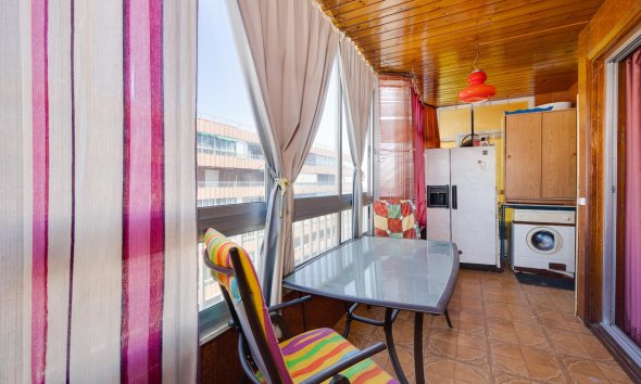 Resale - Apartment - Torrevieja - Playa del Acequión